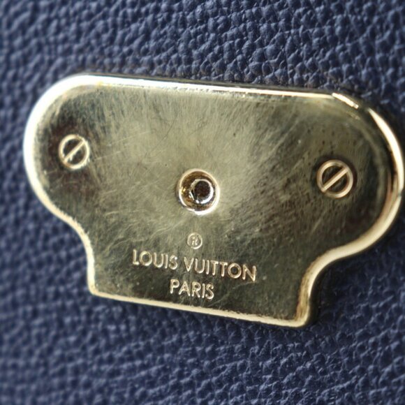 LOUIS VUITTON Brown Monogram Leather Shoulder Bag - Picture 8 of 9